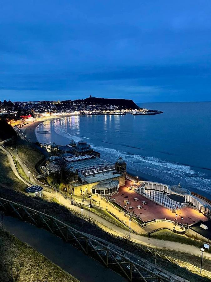 The Stoop, Stunning Sea Views! Apartment Scarborough Exterior photo
